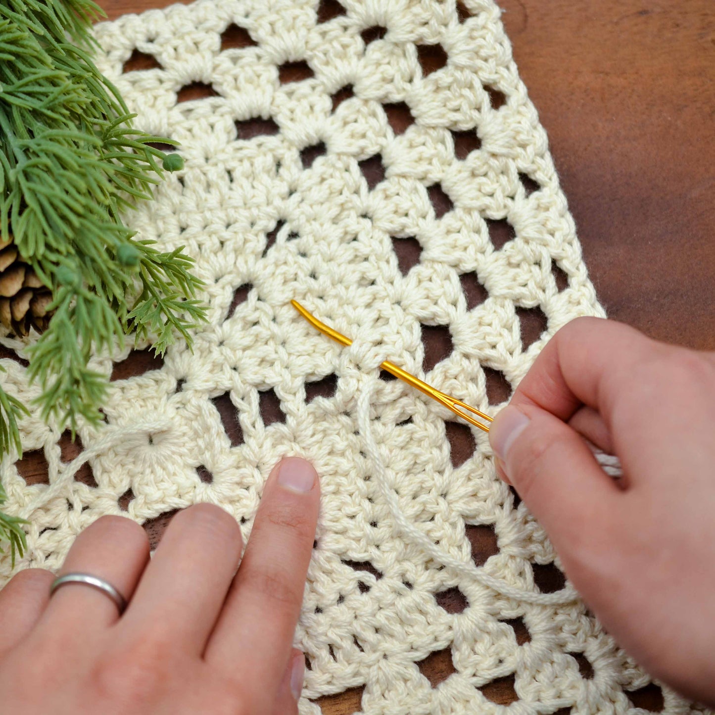 Clover Jumbo Tapestry Bent Needles (2ct)