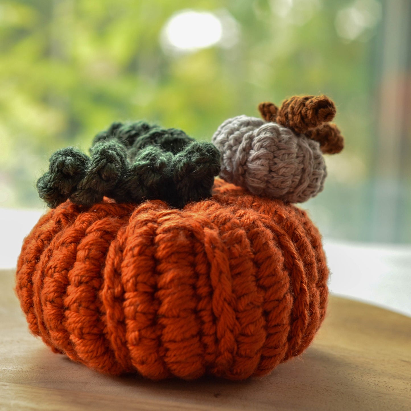 Curly Vine Pumpkin Crochet Pattern