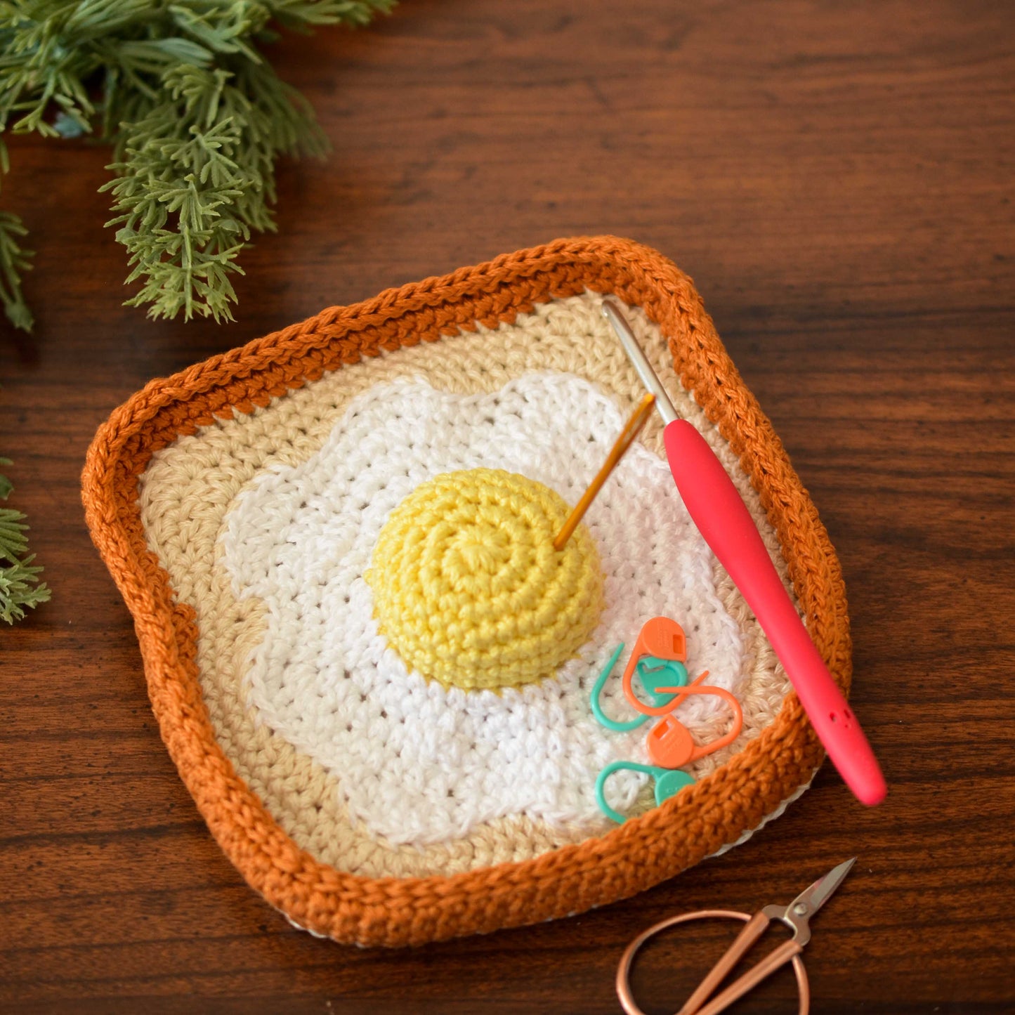 Egg and Toast Tray with Pin Cushion Crochet Pattern