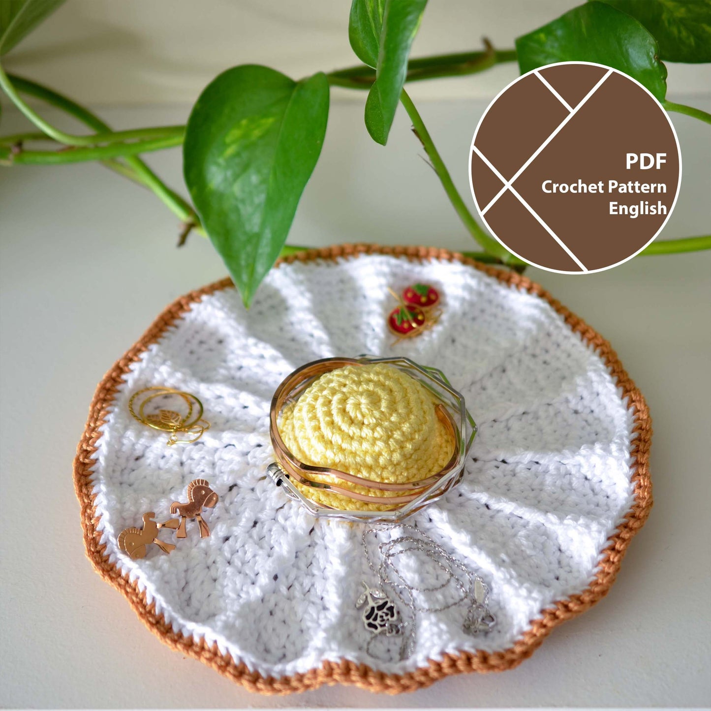 Daisy Tray and Pin Cushion Crochet Pattern